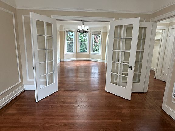 5th image of 677 Oak St APT 12