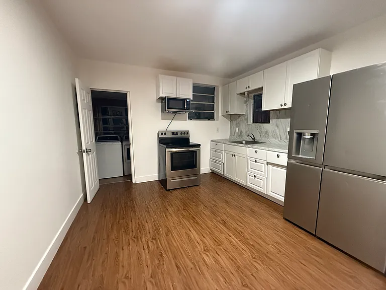 732 NW 12th Ct — Photo 6