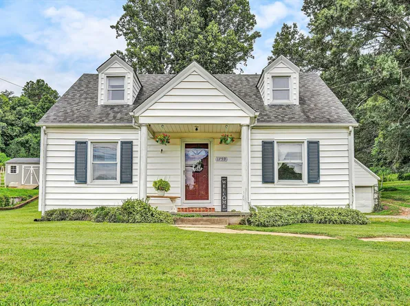 1759 Daniels Creek Rd, Collinsville, VA 24078