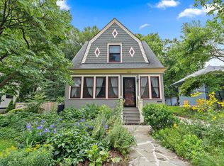 282 Hamilton Ave, Elgin, IL 60123