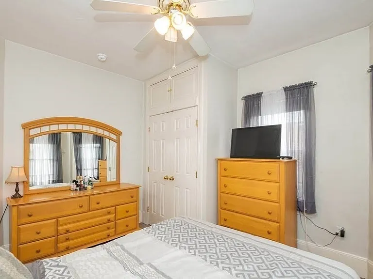 17 Dyer Ave #2 — Photo 4