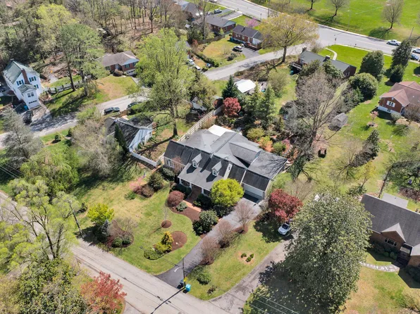 1114 Clearfield Rd SW, Roanoke, VA 24015