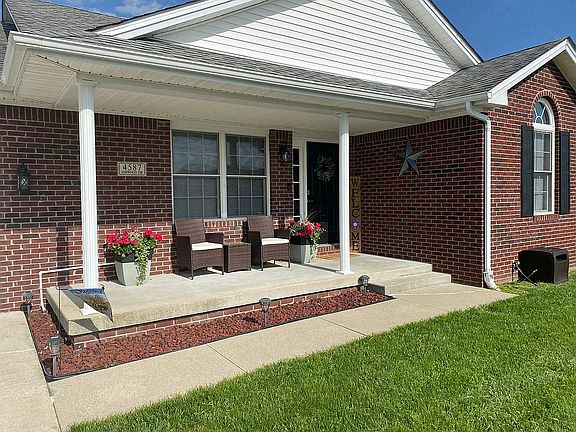3rd image of 4587 Ashwood Dr