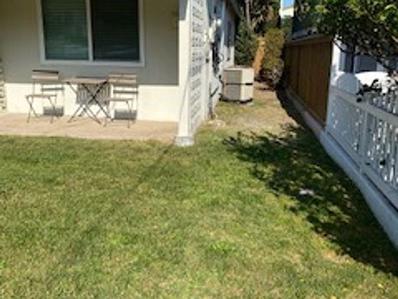 3rd image of 1617 Curtis Ave