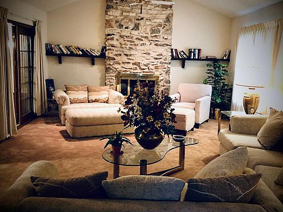 2nd image of 8903 Candelaria Dr