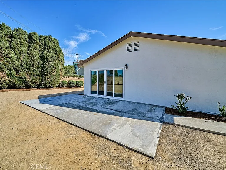 15061 Talley St — Photo 33