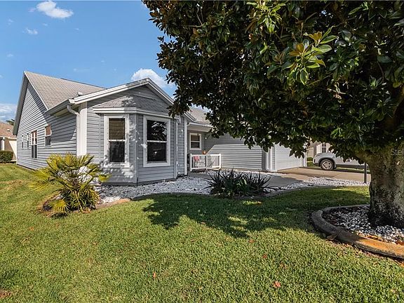 3rd image of 3049 Maywood Ct