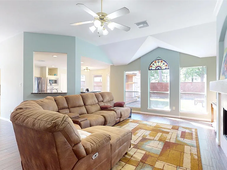 6014 Knollwood Trl — Photo 6