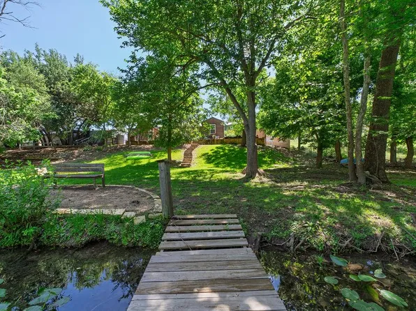 163 Molina Dr, Kerrville, TX 78028