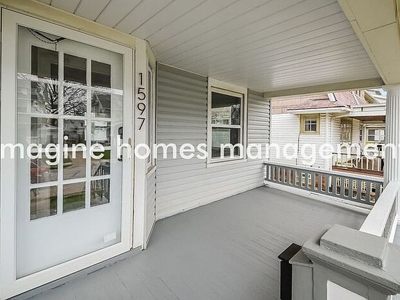 3rd image of 1597 Lauderdale Ave