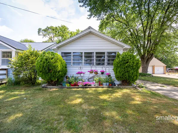 3736 Horton Ave SE, Wyoming, MI 49548