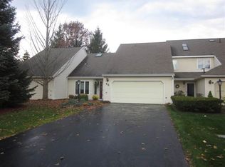43 Constitution Dr, Glenmont, NY 12077