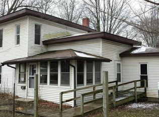 116 S Franklin St, Hartford, MI 49057