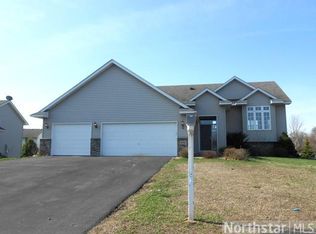 634 Highland Trl, Lino Lakes, MN 55014