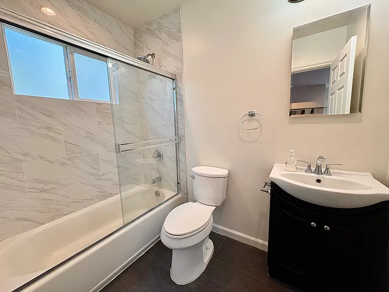 18634 Welby Way — Photo 13