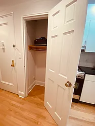 Rented by Metropolis Real Estate of Manhattan