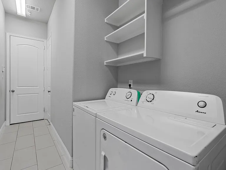 3348 Archduke Dr — Photo 9