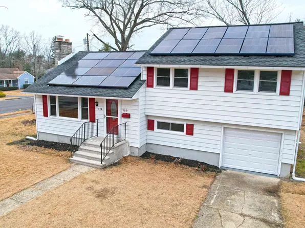 700 N 9th St, Millville, NJ 08332