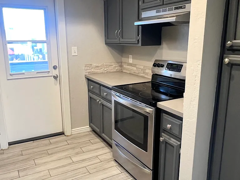 1927 E Hampton Ave #257 — Photo 8