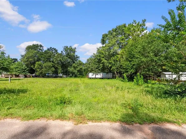 25141 Burgett Ln, Robertsdale, AL 36567