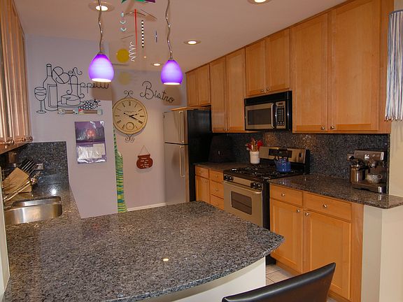 2nd image of 2733 N Bosworth Ave