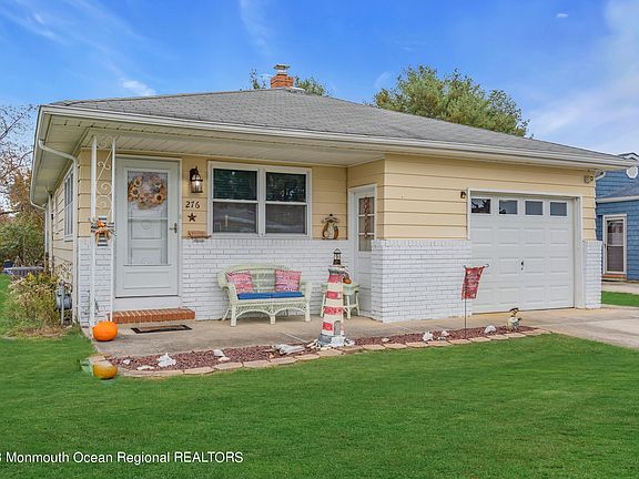 4th image of 276 Harrington Drive N