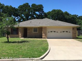 3909 Seminole Ct, Bryan, TX 77802