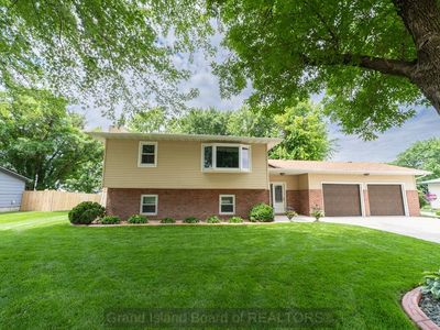 1924 Freedom Dr, Grand Island, NE, 68803