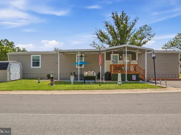 196 Shawnee Ave, Dover, PA 17315