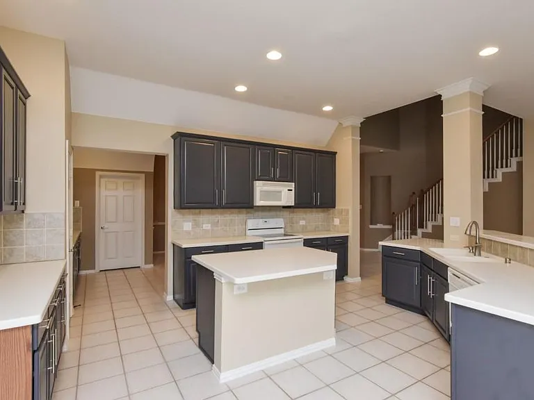 2471 Loch Haven Ct — Photo 4