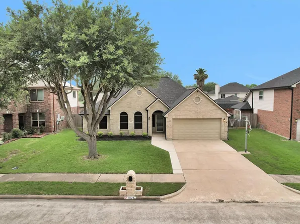 1006 Park Green Dr, Deer Park, TX 77536