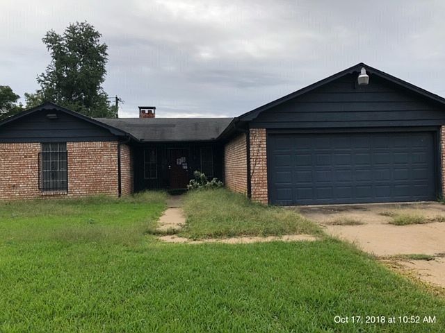 1st image of 2319 Shady Ln