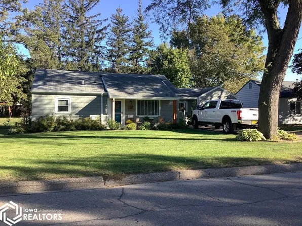 1614 Pine St, Burlington, IA 52601