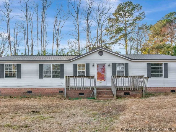 211 Lewis St, Bladenboro, NC 28320