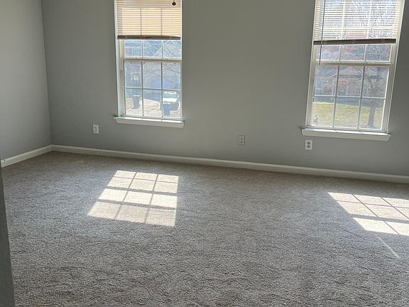 3rd image of 5518 Jerome Rd