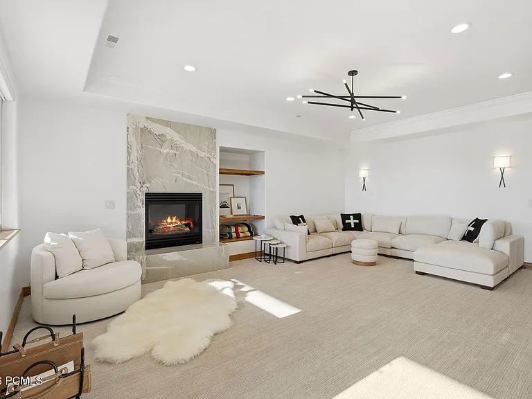 1239 W Links Dr — Photo 19