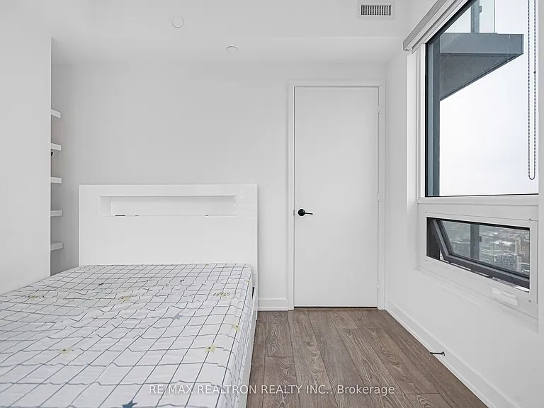 108 Peter St #4302 — Photo 32
