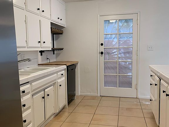4th image of 502 Ashland Ave