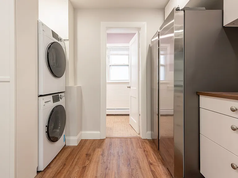 106 Byron St #A — Photo 1