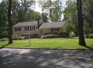 8 Fairview Dr, East Hanover, NJ 07936
