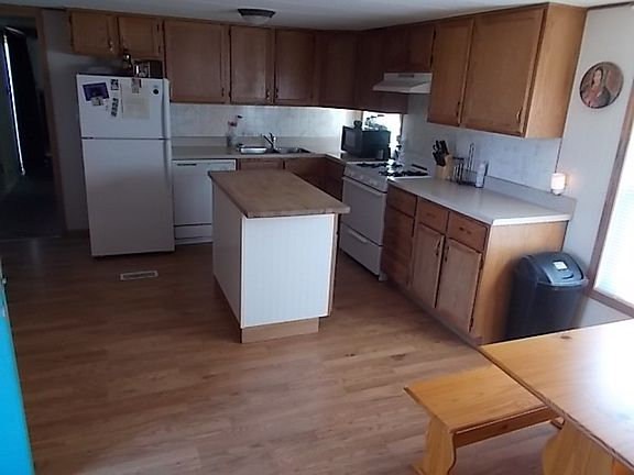 5th image of 1115 C Ave Trlr 18