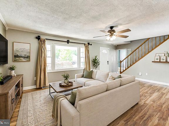 2nd image of 12008 Terra Ln