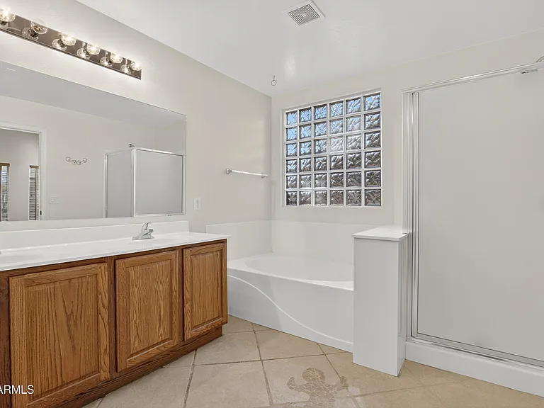 15481 W Mauna Loa Ln — Photo 27