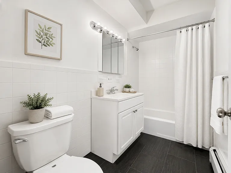 255 Schuyler Ave #7 — Photo 10