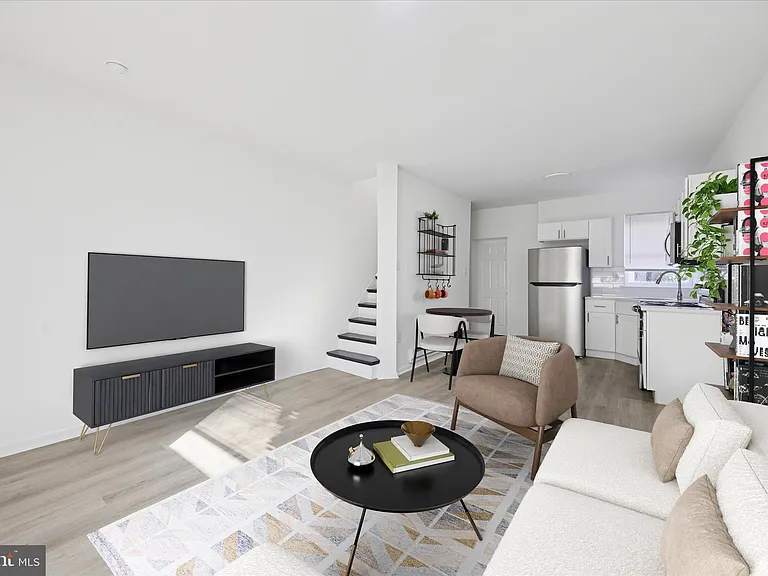 5133 Reno St — Photo 1