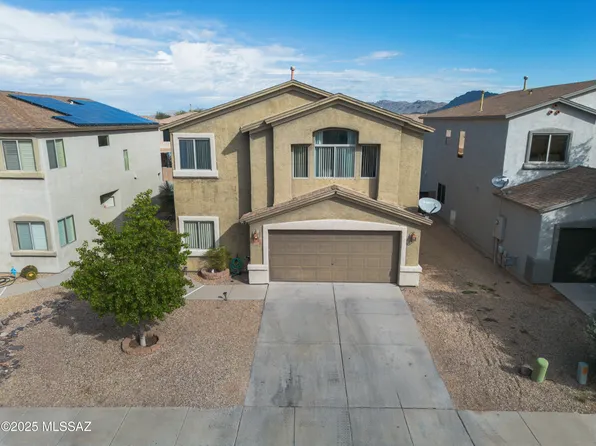 8232 W Zlacket Dr, Tucson, AZ 85757