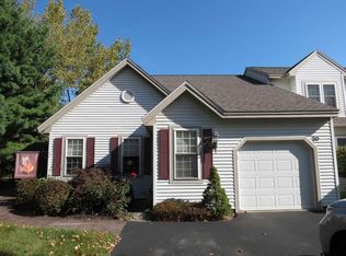 20 Viewpoint Dr, Troy, NY 12182