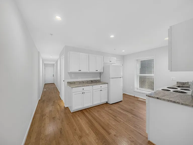 3214 Dubois Pl SE #1 — Photo 5