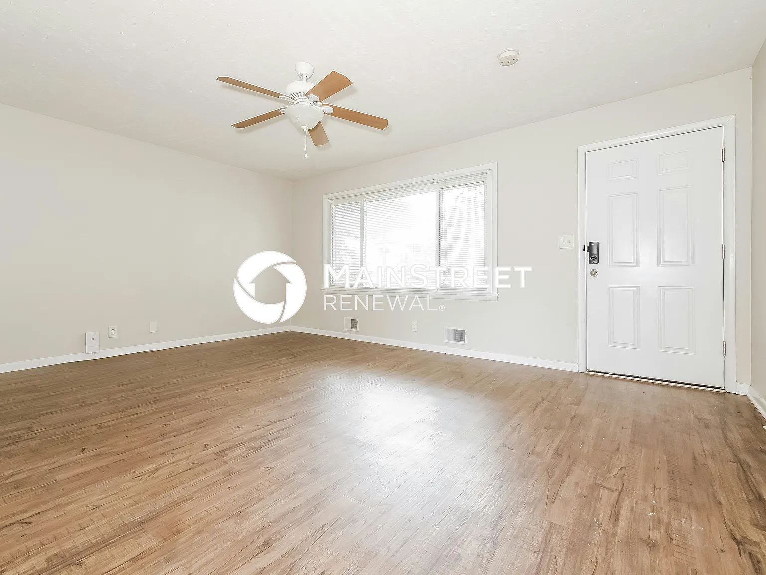 206 Maple St — Photo 2