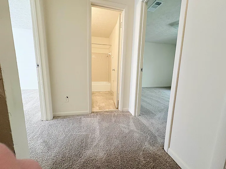 1734 Hartsfield Rd #D — Photo 9